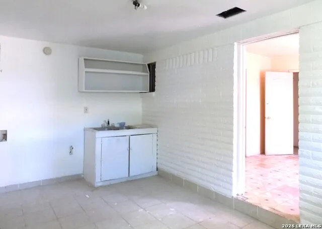 1924 HOOVER ST Eagle Pass, TX 78852