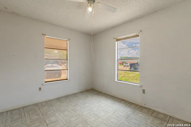 1924 HOOVER ST Eagle Pass, TX 78852