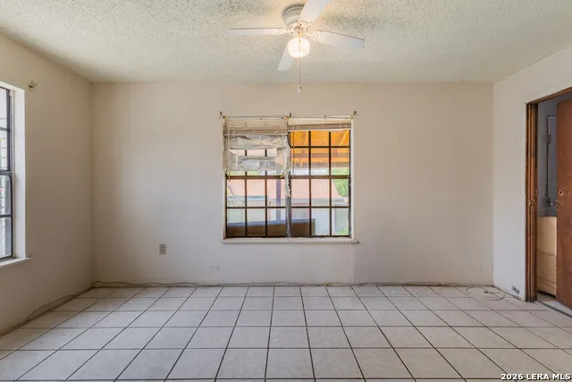 1924 HOOVER ST Eagle Pass, TX 78852