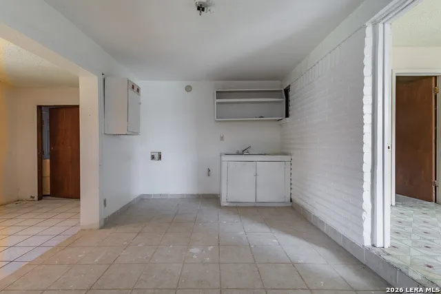 1924 HOOVER ST Eagle Pass, TX 78852