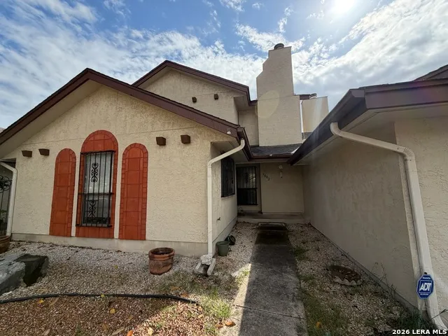 5802 Royal bnd San Antonio, TX 78239