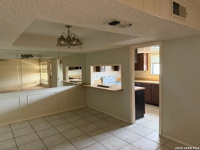 5802 Royal bnd San Antonio, TX 78239