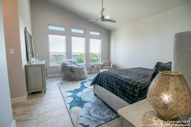 1273 County Road 2801 E Mico, TX 78056