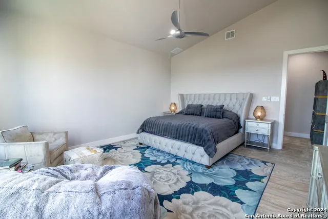 1273 County Road 2801 E Mico, TX 78056