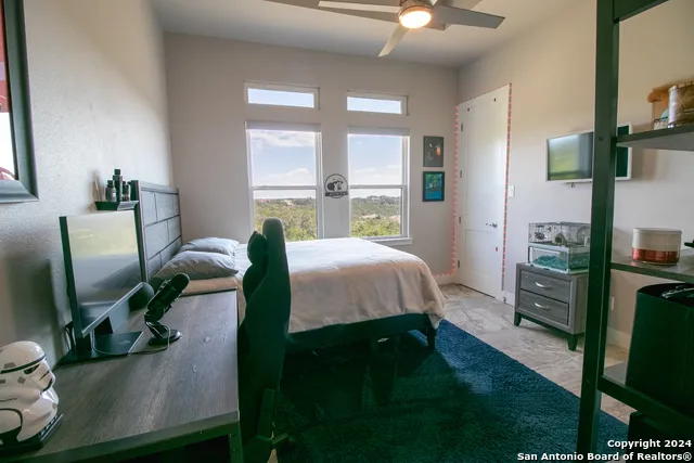 1273 County Road 2801 E Mico, TX 78056