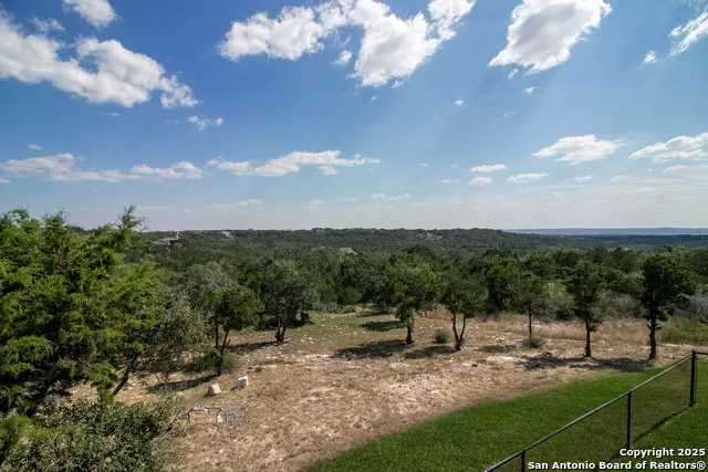 1273 County Road 2801 E Mico, TX 78056
