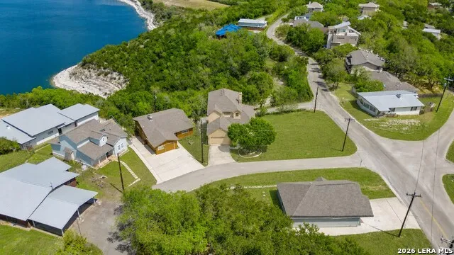 322 Kings Crown Canyon Lake, TX 78133