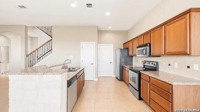 322 Kings Crown Canyon Lake, TX 78133