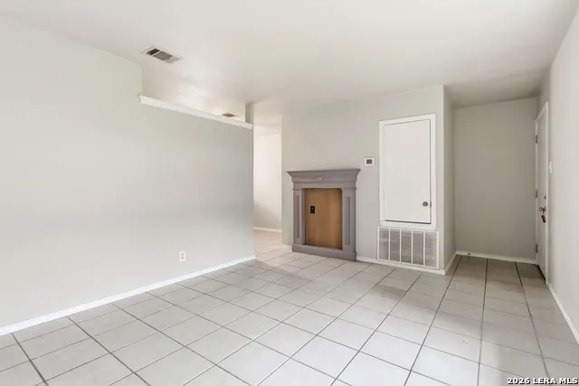 322 W AVIATION BLVD Universal City, TX 78148
