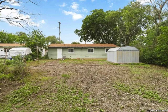 322 W AVIATION BLVD Universal City, TX 78148