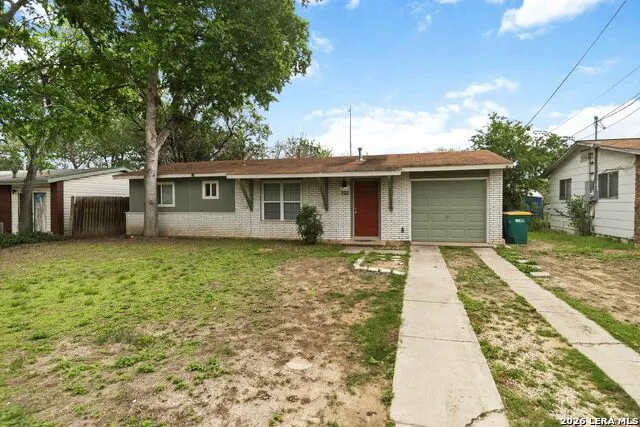 322 W AVIATION BLVD Universal City, TX 78148