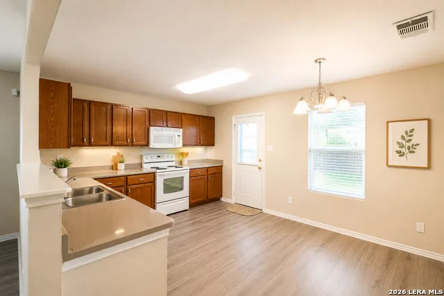 137 Willow Brook Cibolo, TX 78108