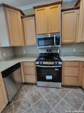 146 Creekview Canyon Lake, TX 78133
