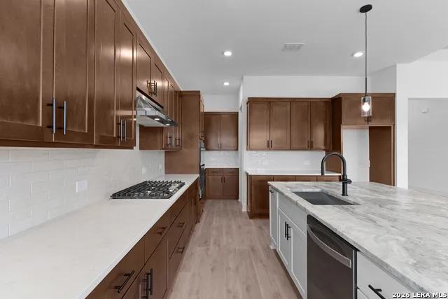 221 Grand Legacy New Braunfels, TX 78130