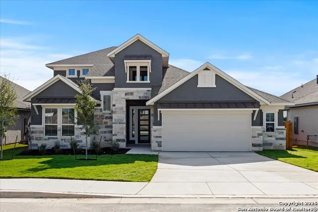 209 Sawtooth Oak Seguin, TX 78155