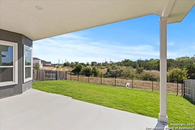 209 Sawtooth Oak Seguin, TX 78155