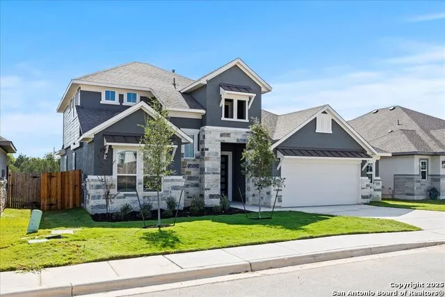209 Sawtooth Oak Seguin, TX 78155