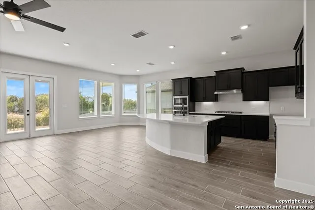 209 Sawtooth Oak Seguin, TX 78155