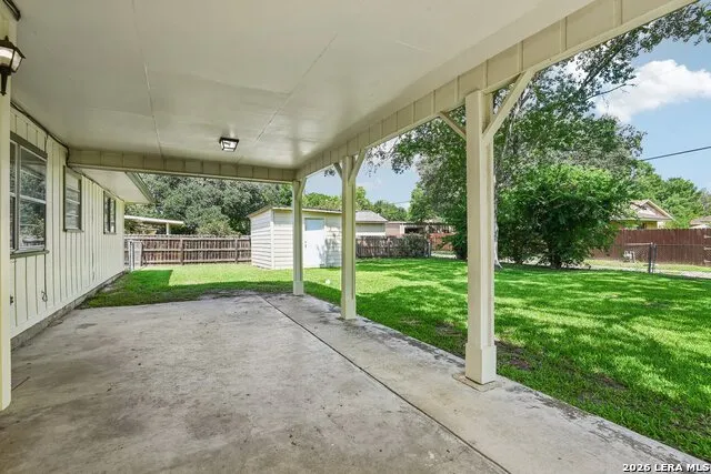 1641 DRIFTWOOD DR Seguin, TX 78155
