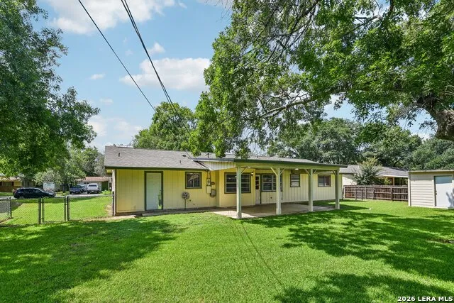 1641 DRIFTWOOD DR Seguin, TX 78155