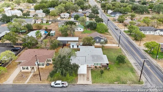 100 Carroll Poth, TX 78147