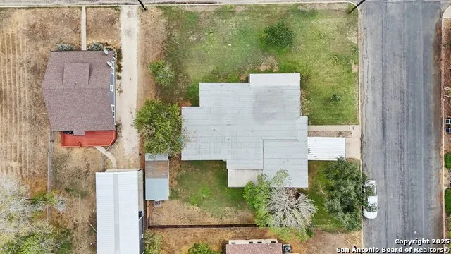 100 Carroll Poth, TX 78147