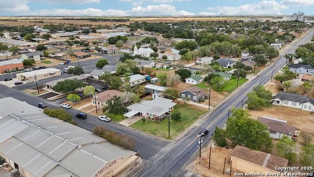 100 Carroll Poth, TX 78147