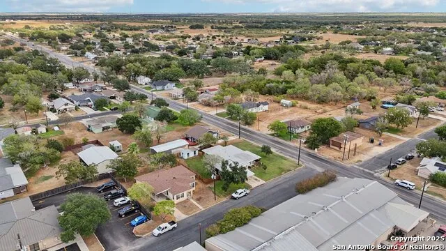 100 Carroll Poth, TX 78147