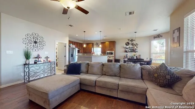 522 Baltustrol Cibolo, TX 78108