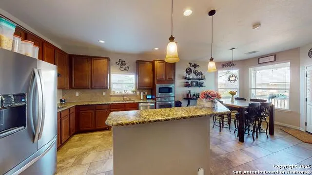522 Baltustrol Cibolo, TX 78108
