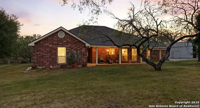 195 Cheyenne Kingsbury, TX 78638