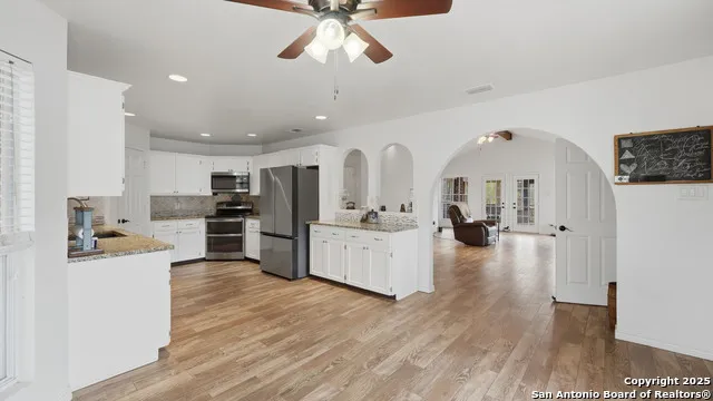 195 Cheyenne Kingsbury, TX 78638