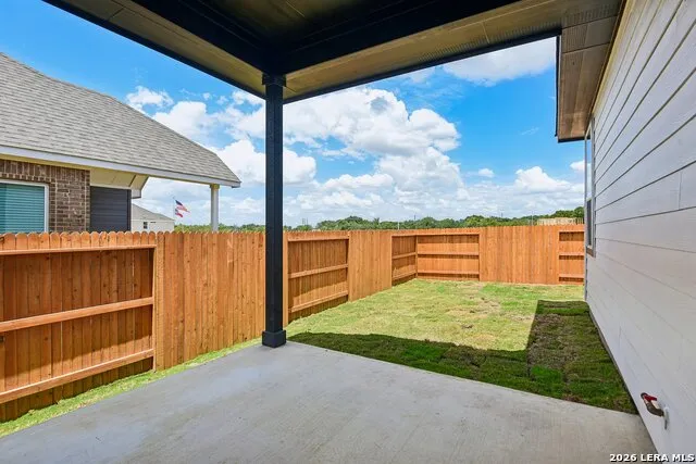2126 SHEPARDS ST Seguin, TX 78155
