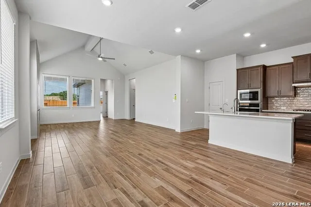 2126 SHEPARDS ST Seguin, TX 78155