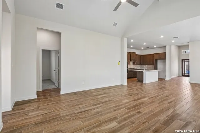 2126 SHEPARDS ST Seguin, TX 78155