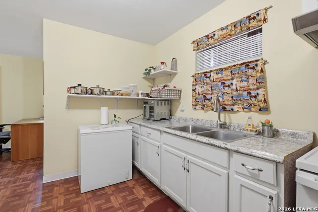 396 County Road 1100 Pearsall, TX 78061