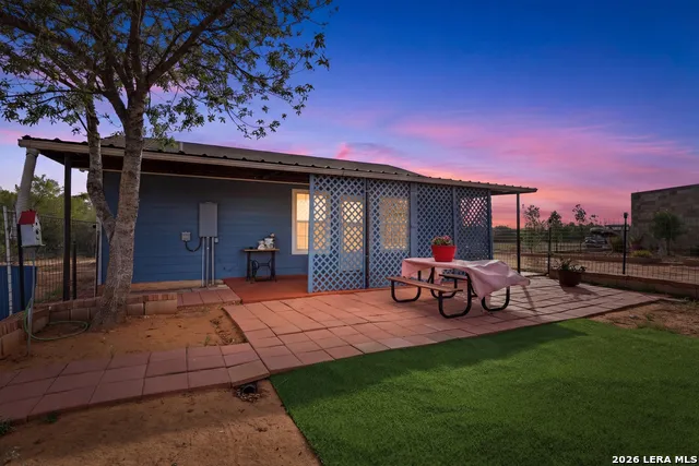 396 County Road 1100 Pearsall, TX 78061