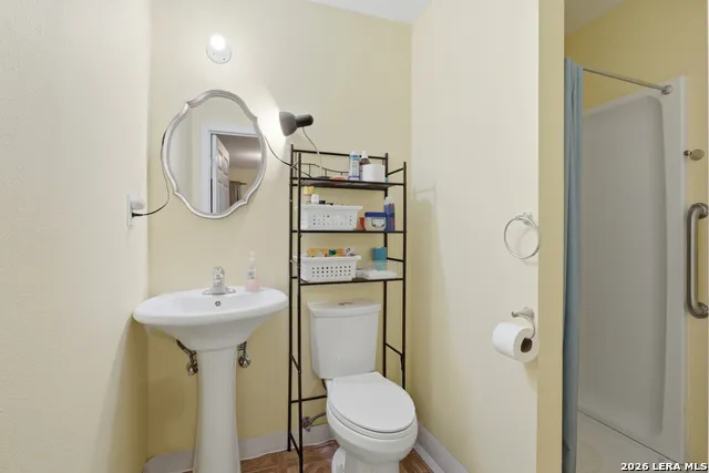 396 County Road 1100 Pearsall, TX 78061