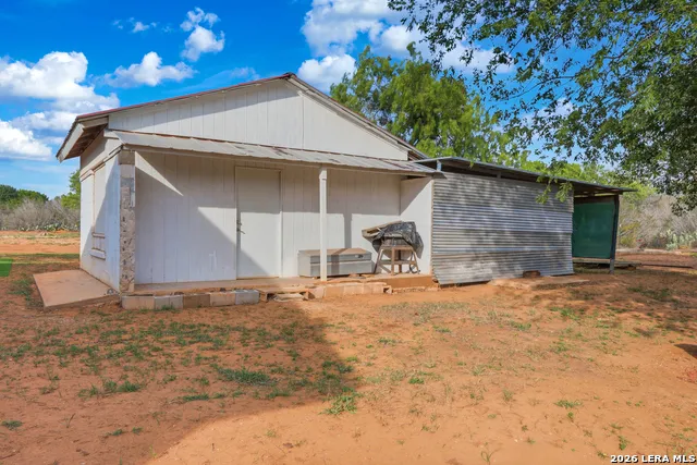 396 County Road 1100 Pearsall, TX 78061