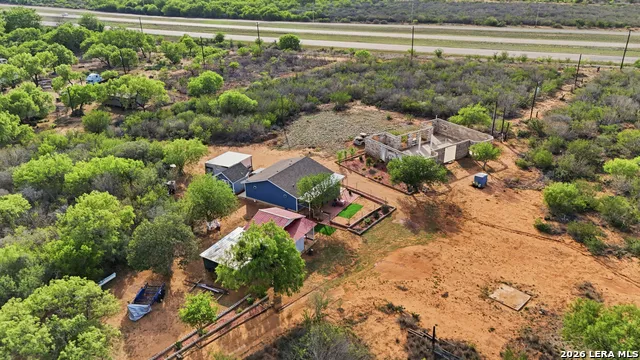 396 County Road 1100 Pearsall, TX 78061