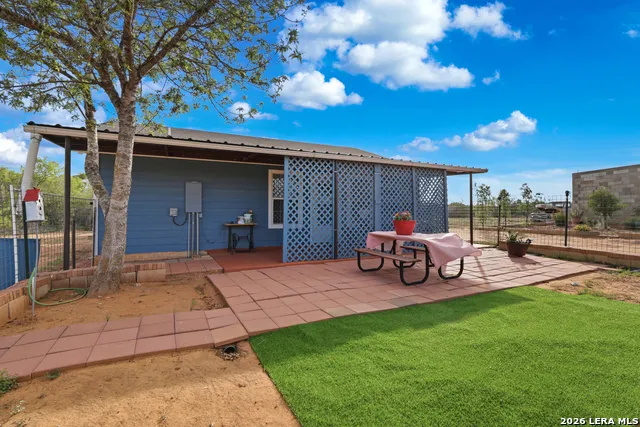 396 County Road 1100 Pearsall, TX 78061