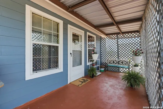 396 County Road 1100 Pearsall, TX 78061