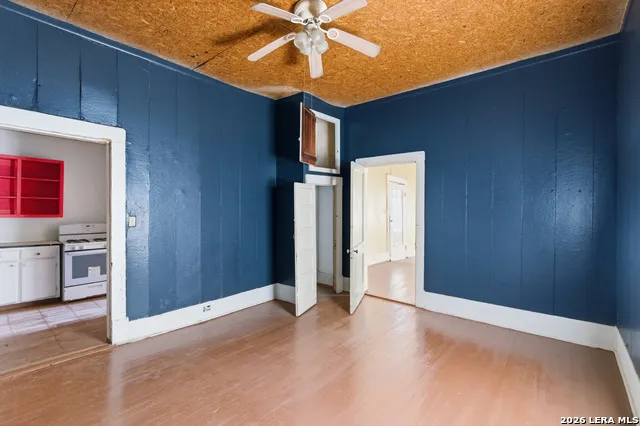 221 LEIGH ST San Antonio, TX 78210