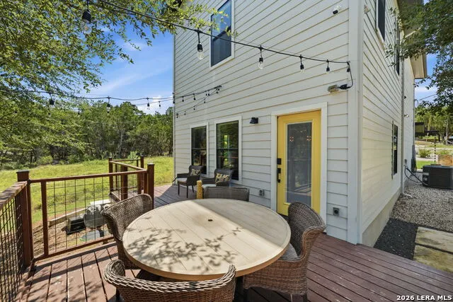 713 Firefly Dr Canyon Lake, TX 78133