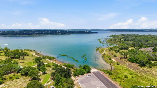 713 Firefly Dr Canyon Lake, TX 78133