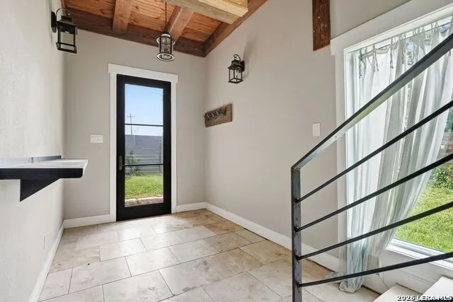 606 E AUSTIN ST Luling, TX 78648