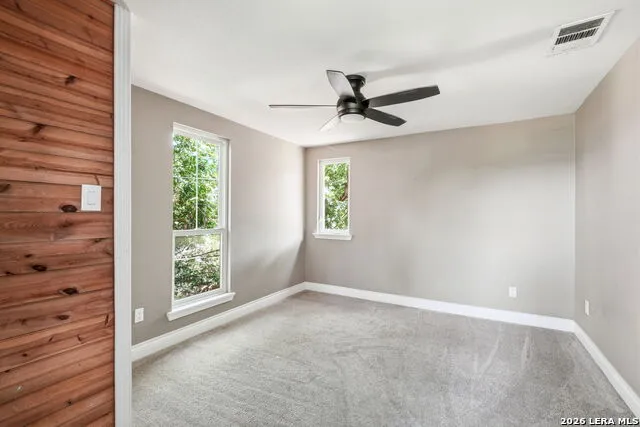 606 E AUSTIN ST Luling, TX 78648
