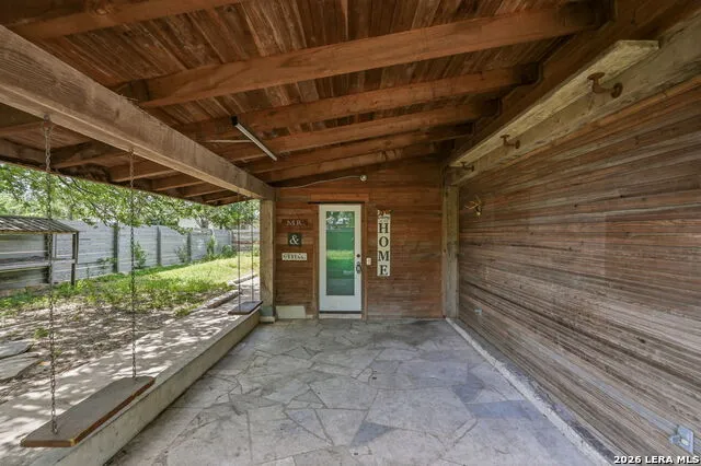 606 E AUSTIN ST Luling, TX 78648