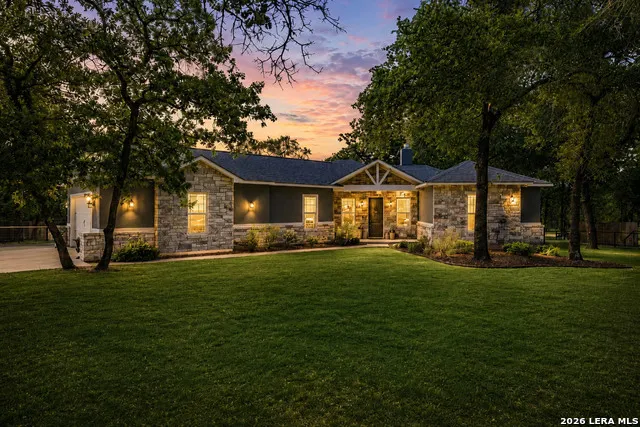 263 CIBOLO RIDGE DR La Vernia, TX 78121