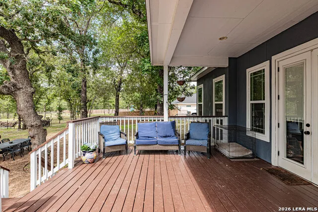 263 CIBOLO RIDGE DR La Vernia, TX 78121